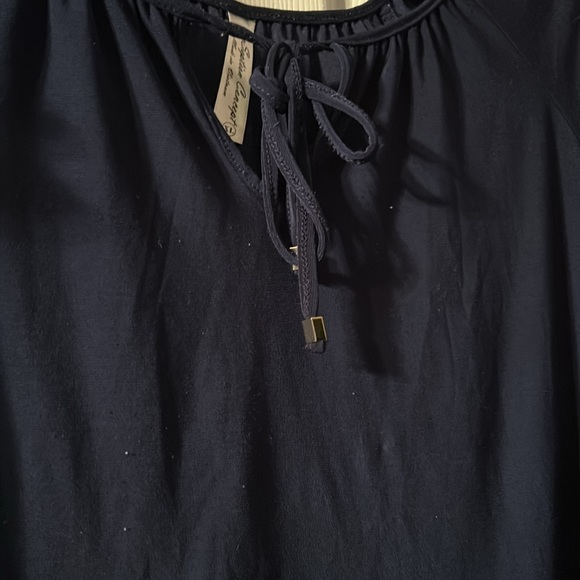 Navy Blue Top XL 🩷 - Picture 3 of 8